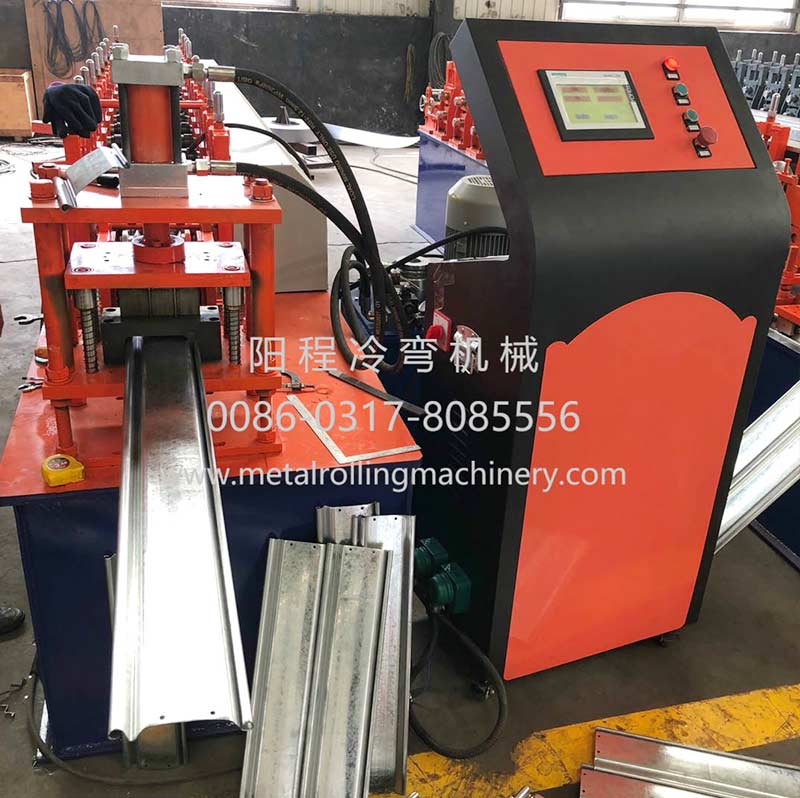 Rolling Shutter Molding Machine Related Knowledge