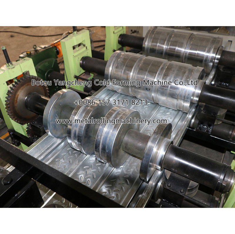 Feet Panel Roll Forming Machine