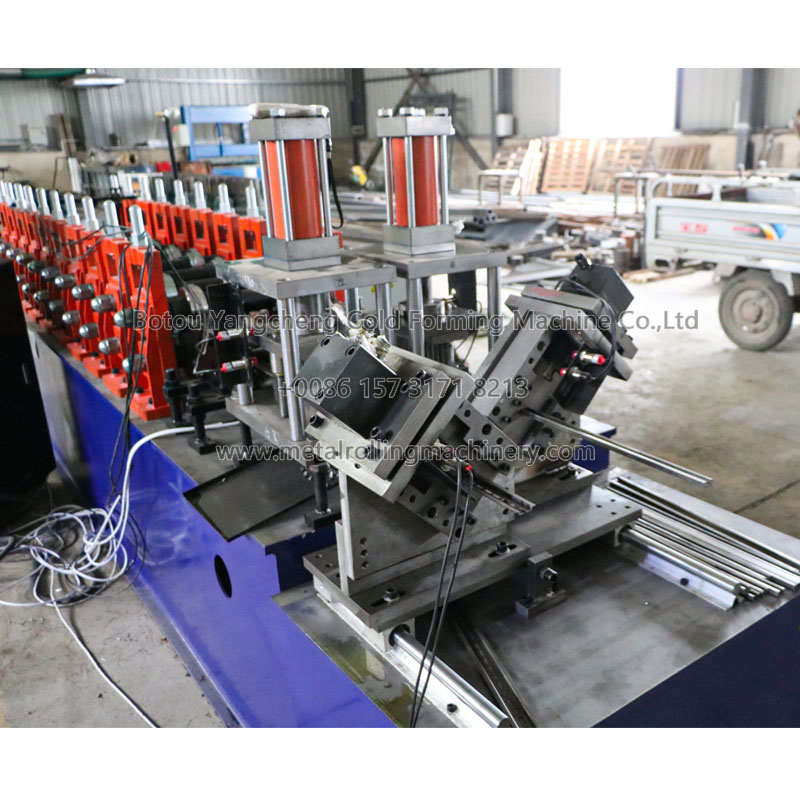 YC Electrical Circuit Breaker Track DIN Rail Roll Forming Machine