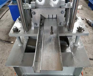 The Maintenance Of The Roll Forming Machine Is Carried Out From 5 Aspects